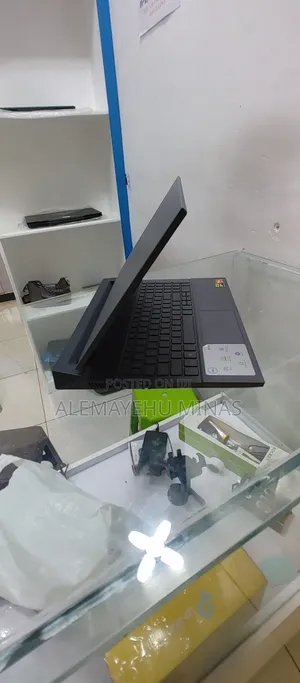 New Laptop Dell G15 5511 16GB AMD Ryzen 7 SSD 512GB
