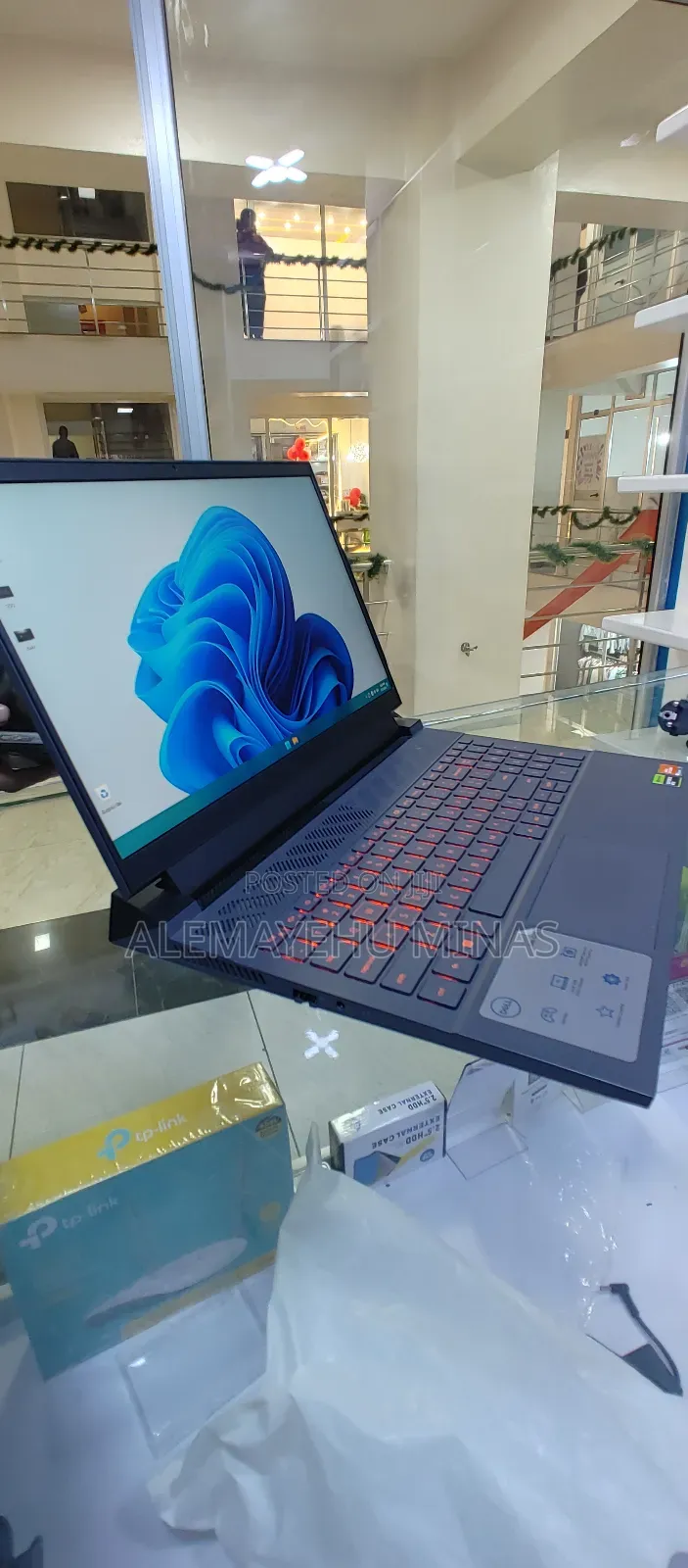 New Laptop Dell G15 5511 16GB AMD Ryzen 7 SSD 512GB