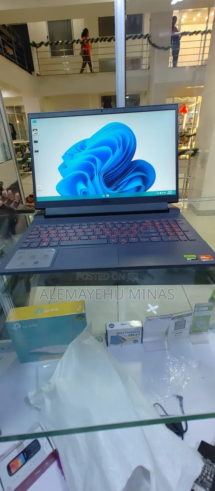 New Laptop Dell G15 5511 16GB AMD Ryzen 7 SSD 512GB