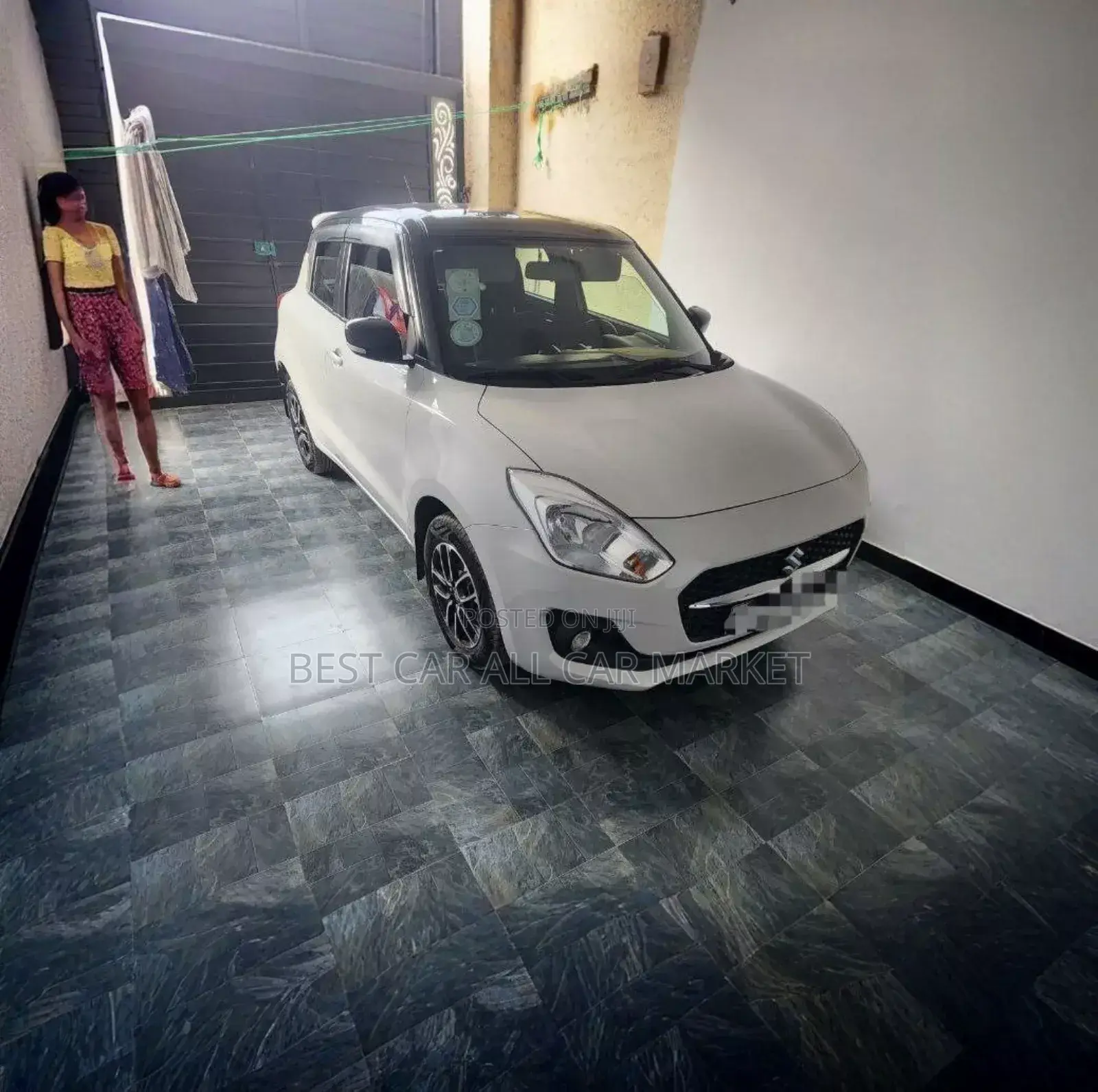 Suzuki Swift 2022 White