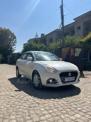 Suzuki Dzire 2022 White
