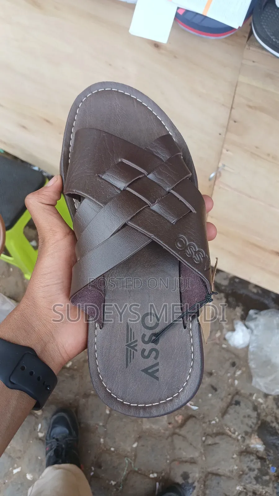 ሸበጥ , ነጠላ Chama Shoes