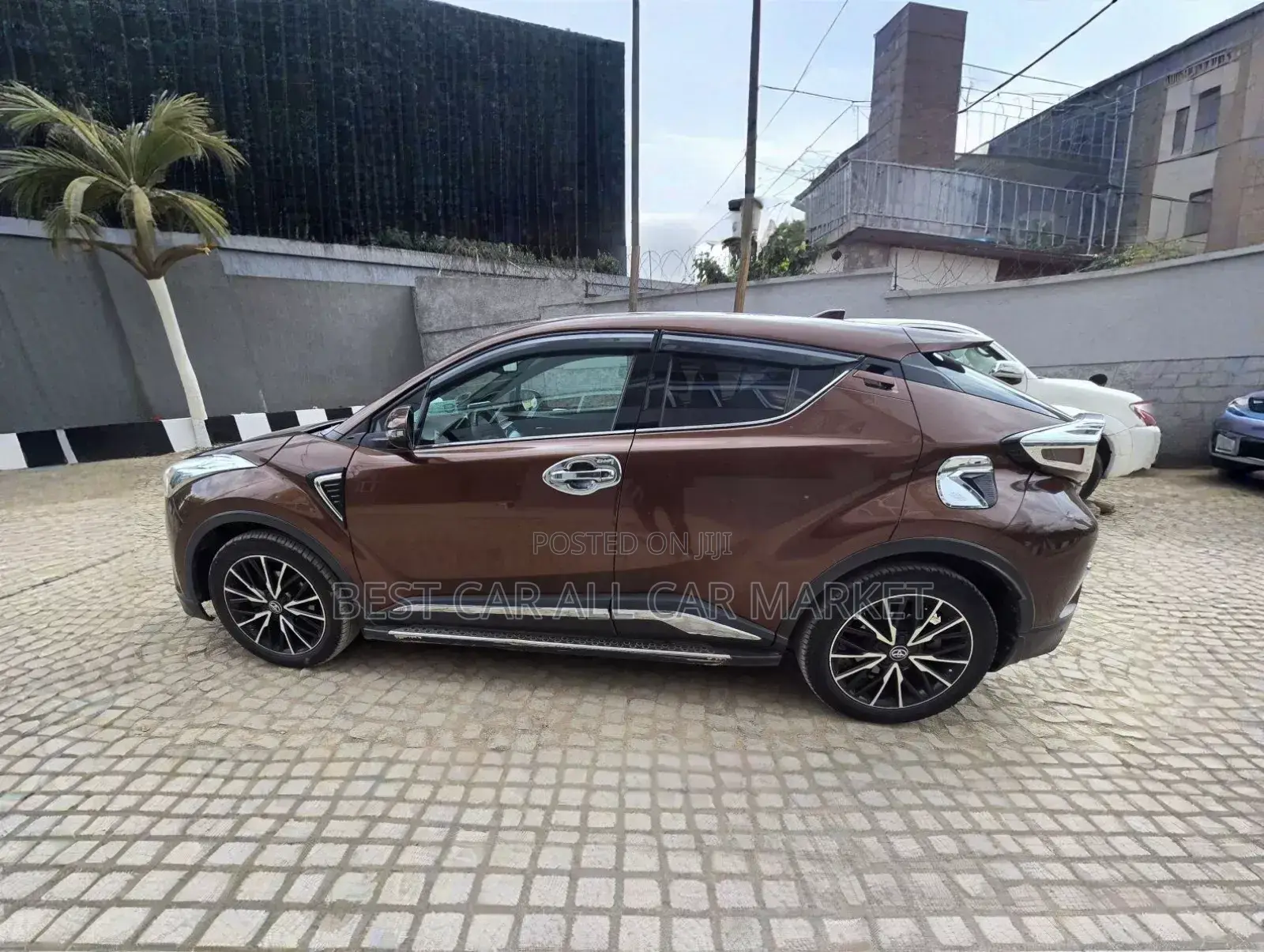 Toyota C-HR 2018 Brown