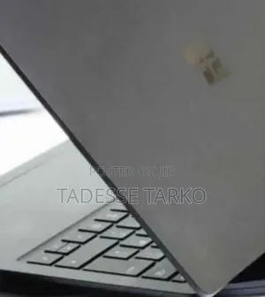 New Laptop Microsoft Surface 16GB Intel Core I7 SSD 256GB