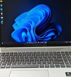 New Laptop HP 16GB Intel Core I7 SSD 1T
