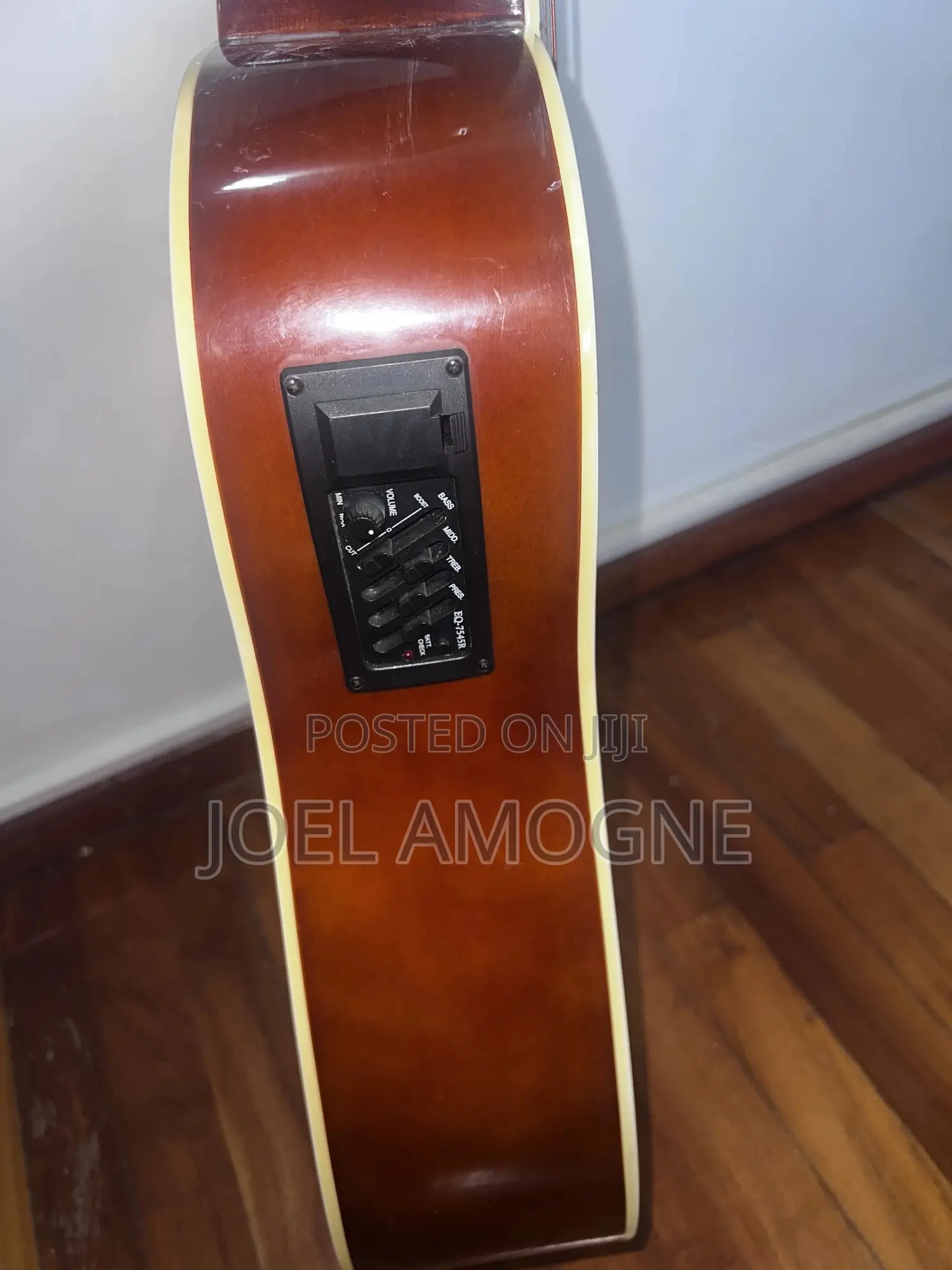 F300eq Yamaha Acoustic Guitar