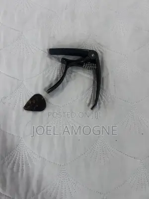 F300eq Yamaha Acoustic Guitar