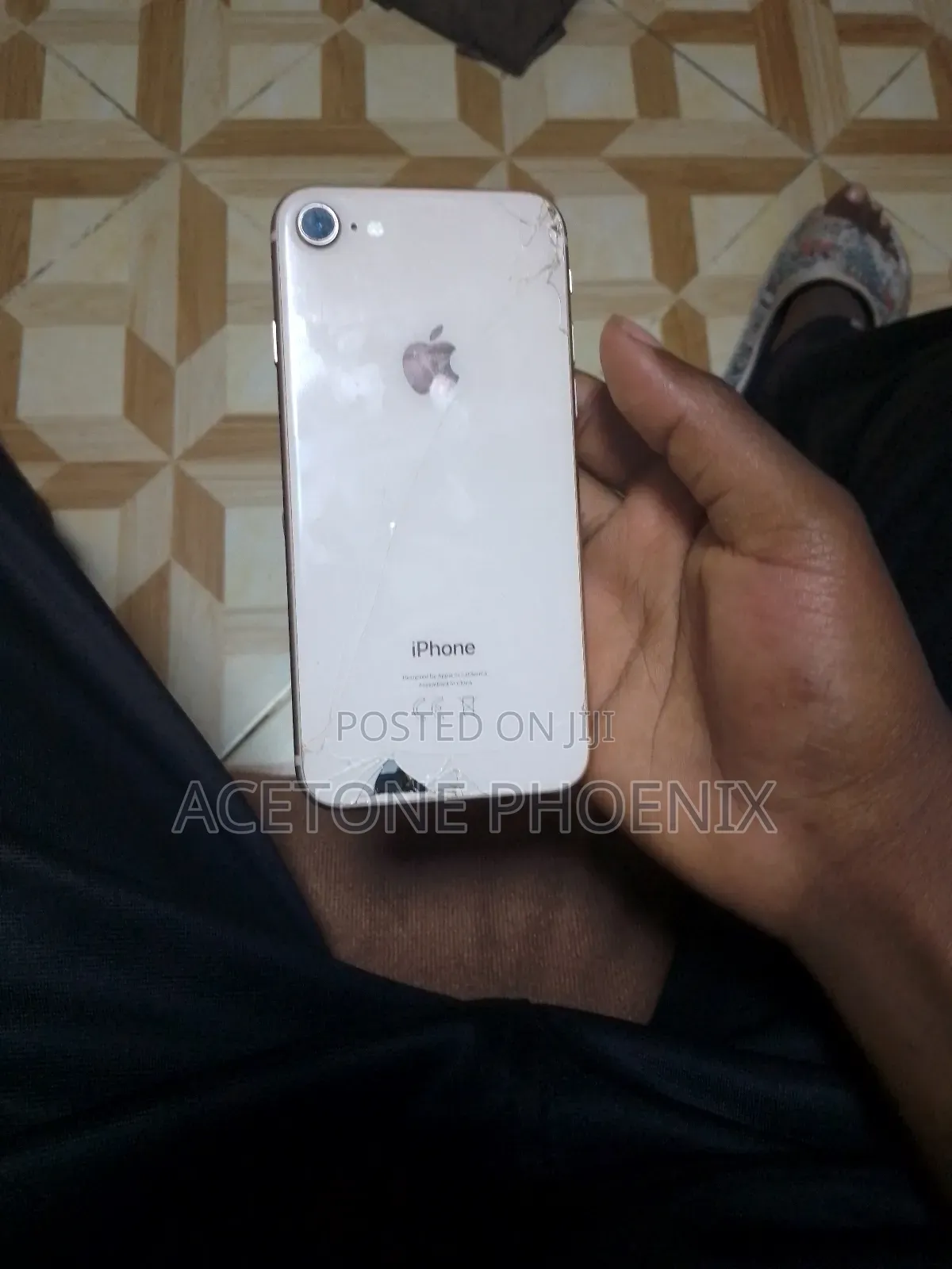 Apple iPhone 8 64 GB Gold