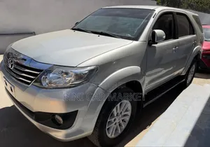Toyota Fortuner 2013 Silver