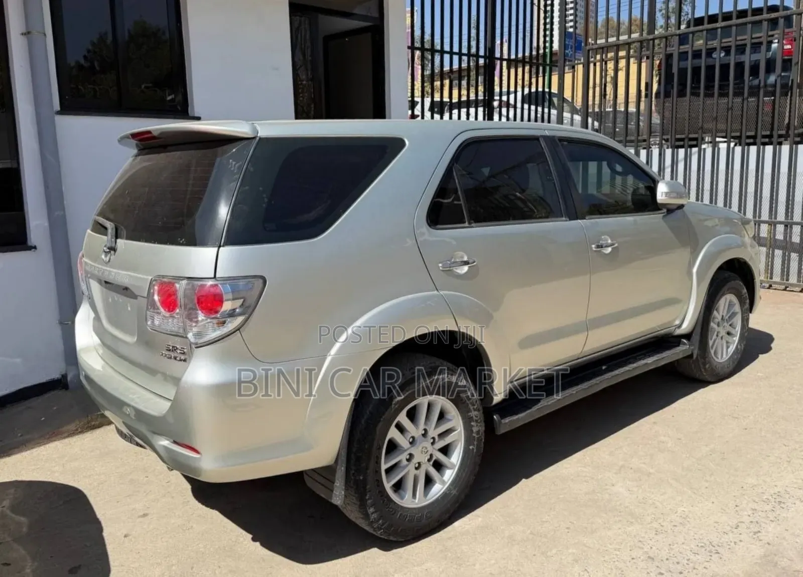 Toyota Fortuner 2013 Silver