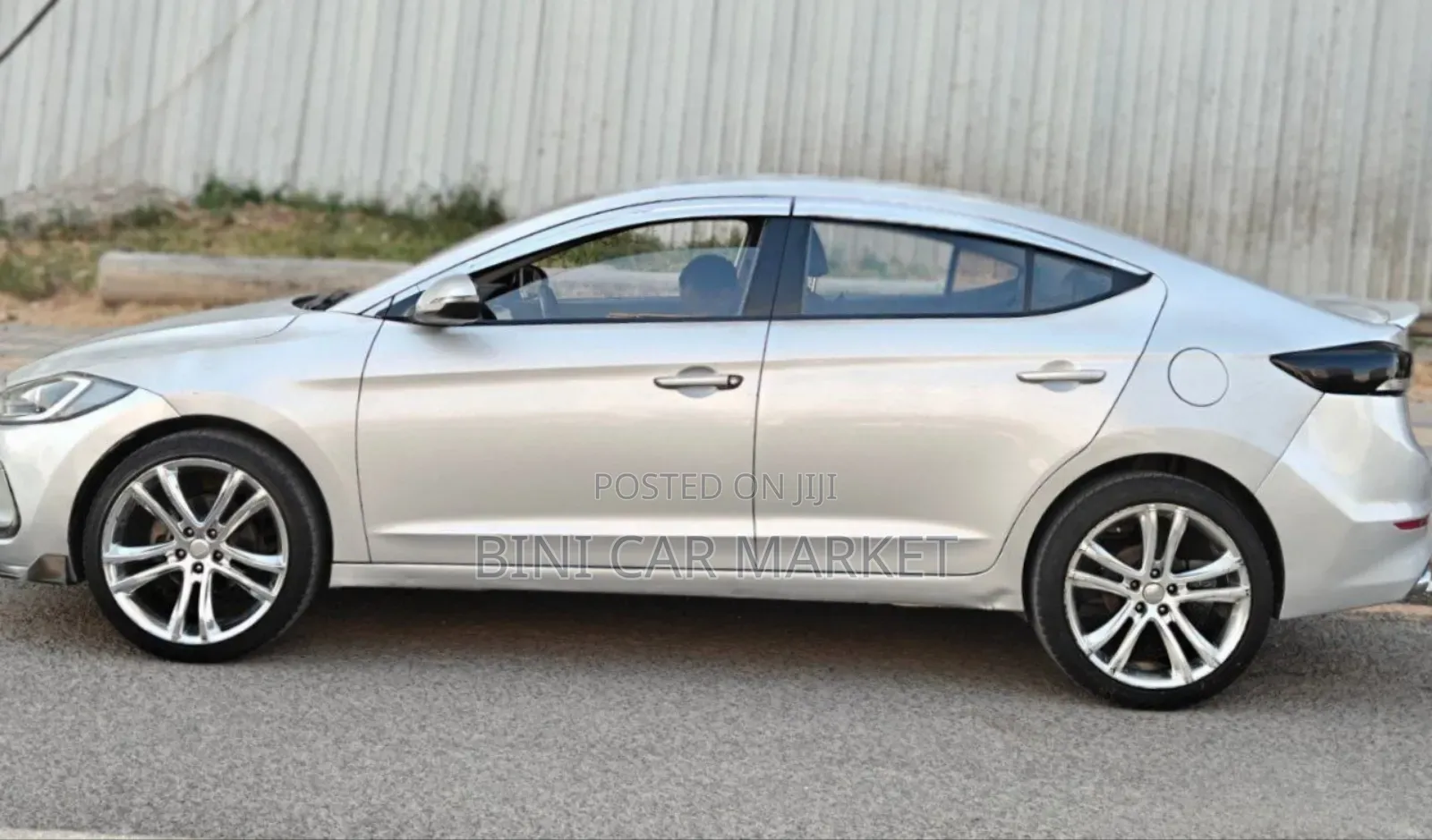 Hyundai Elantra 2016 Silver