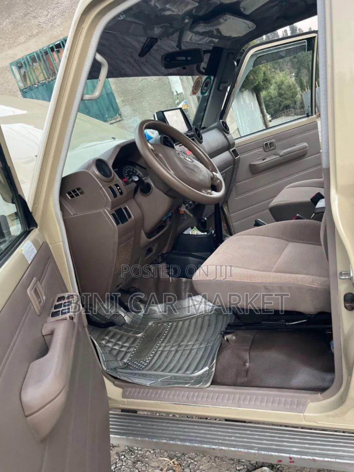 Toyota Land Cruiser 2020 Beige