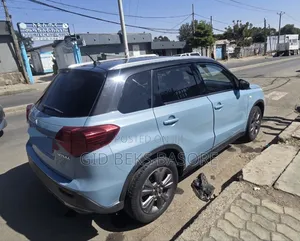 Suzuki Grand Vitara 2021 Blue