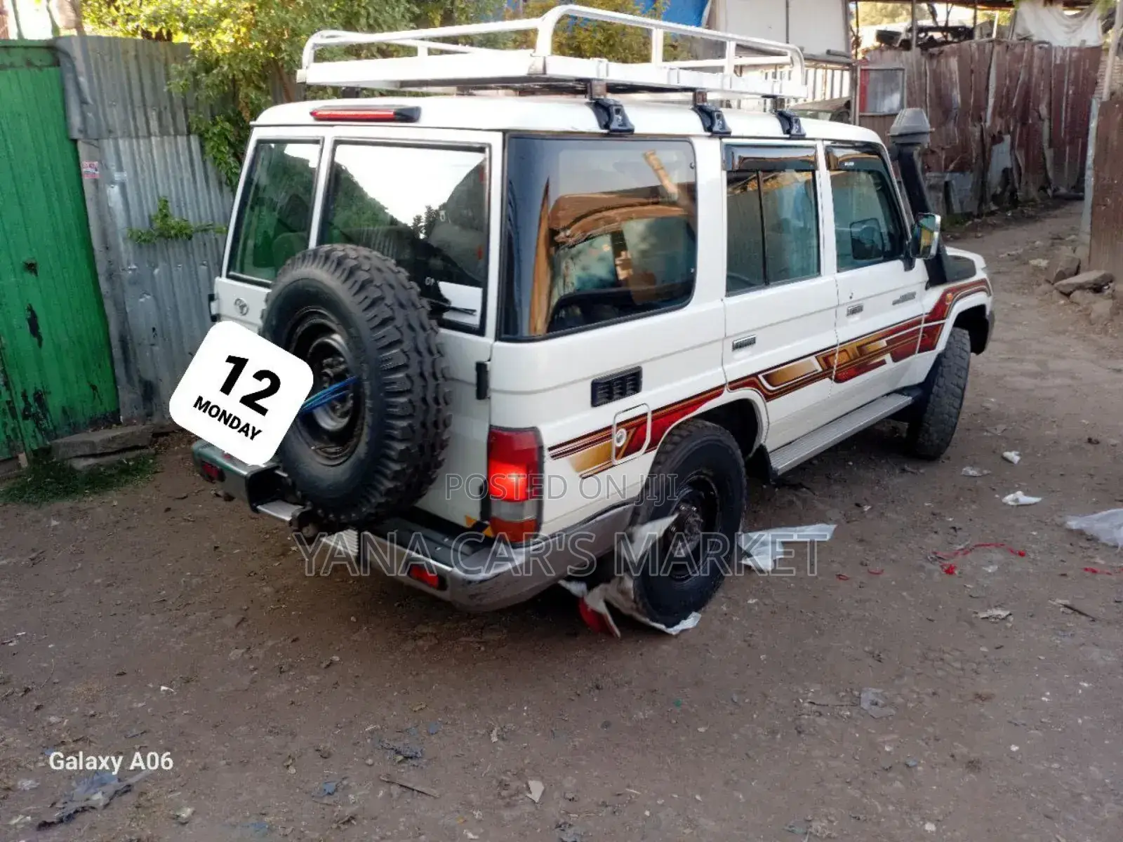 Toyota Land Cruiser 2012 White