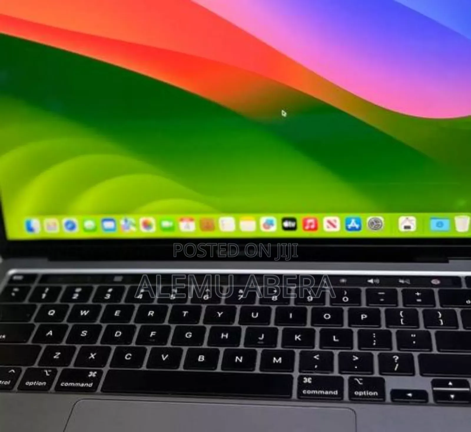 New Laptop Apple MacBook Pro M1 8GB Apple M1 Pro SSD 256GB