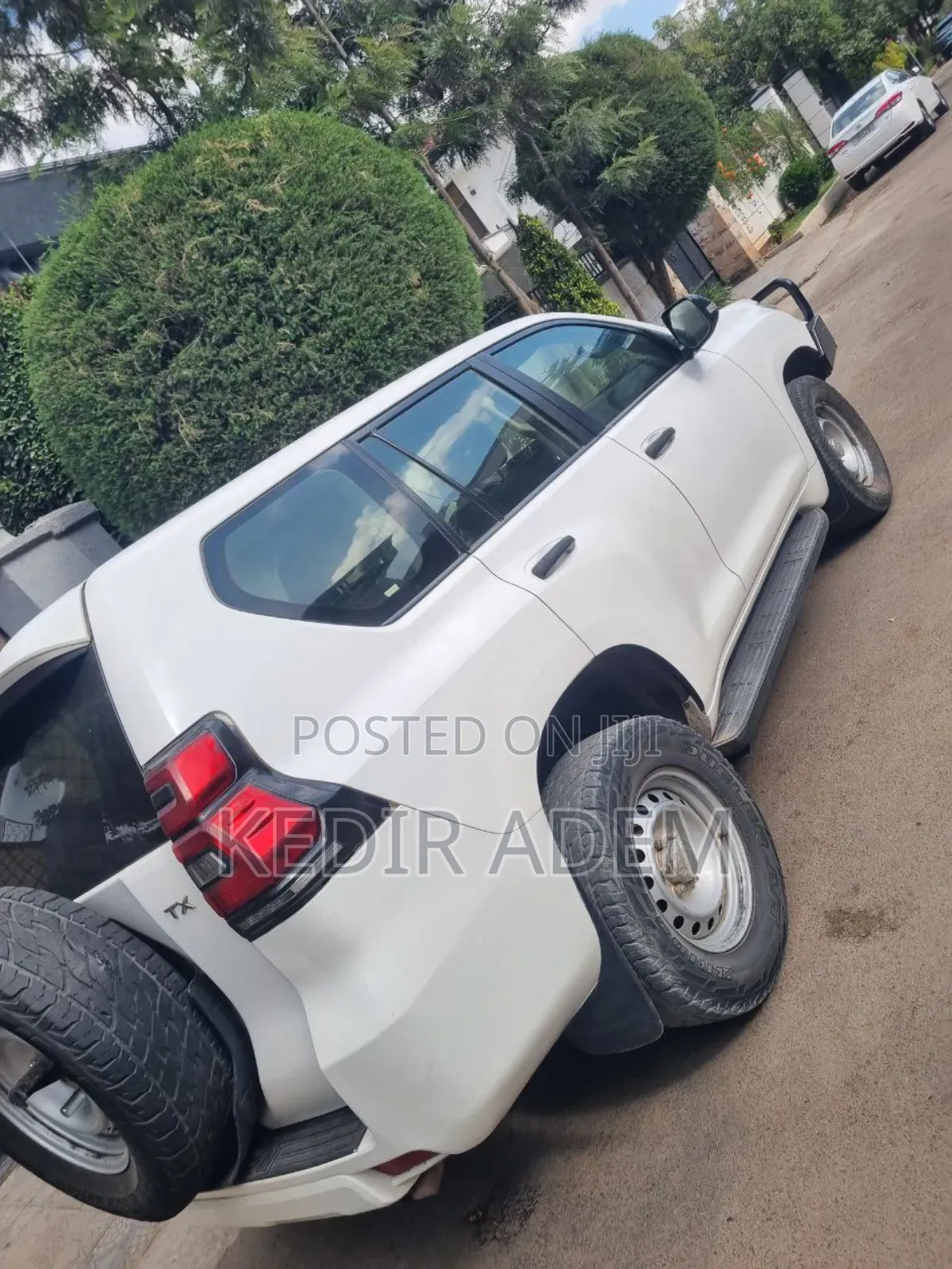 Toyota Land Cruiser 2018 White