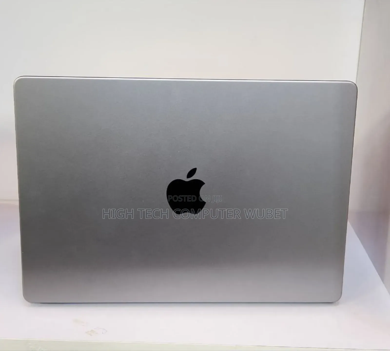 New Laptop Apple MacBook Pro M1 16GB Apple M1 Pro SSD 512GB