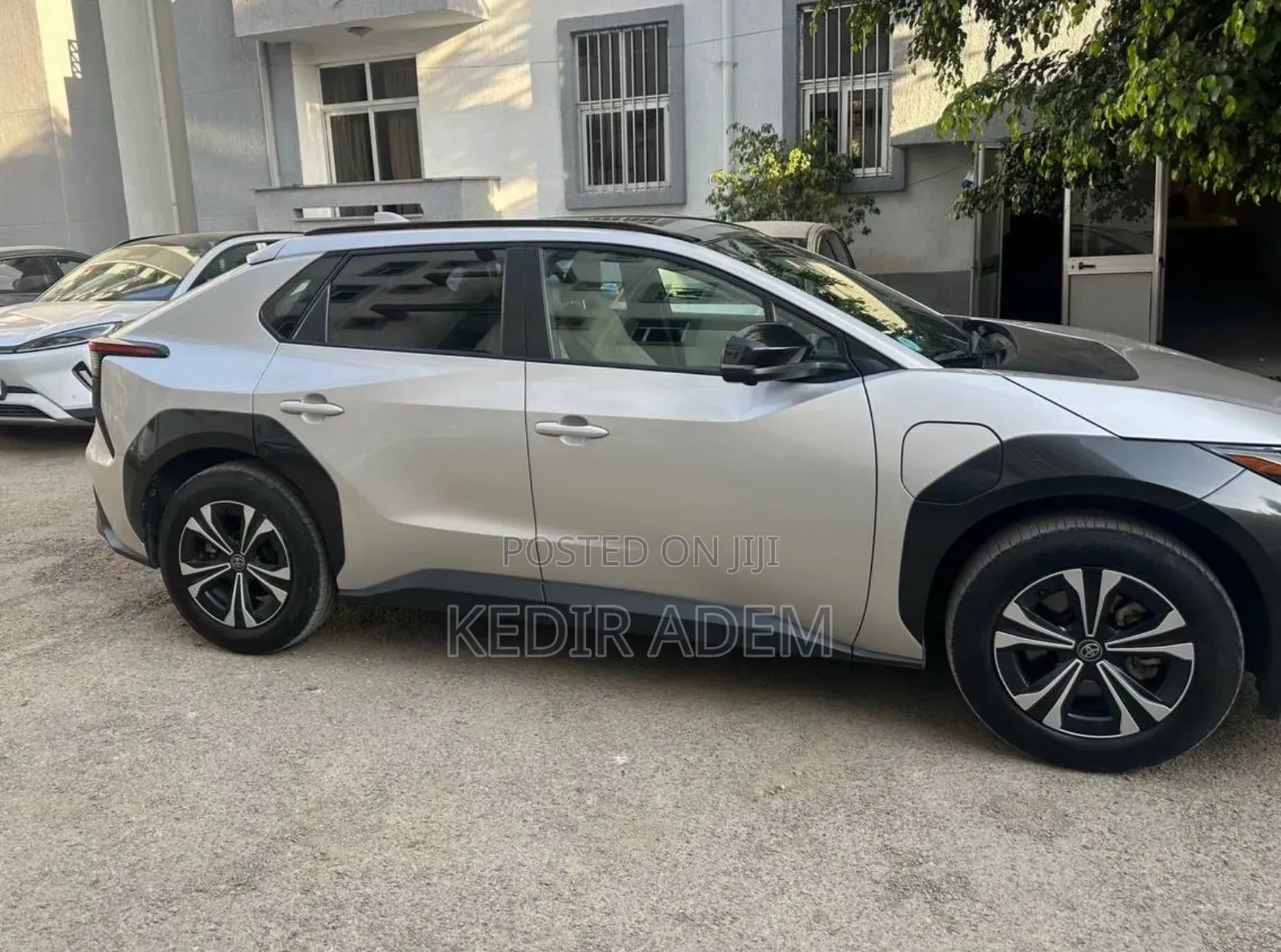 Toyota bZ4X 2023 Silver