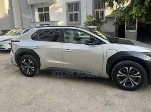Toyota bZ4X 2023 Silver