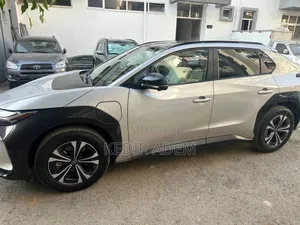 Toyota bZ4X 2023 Silver