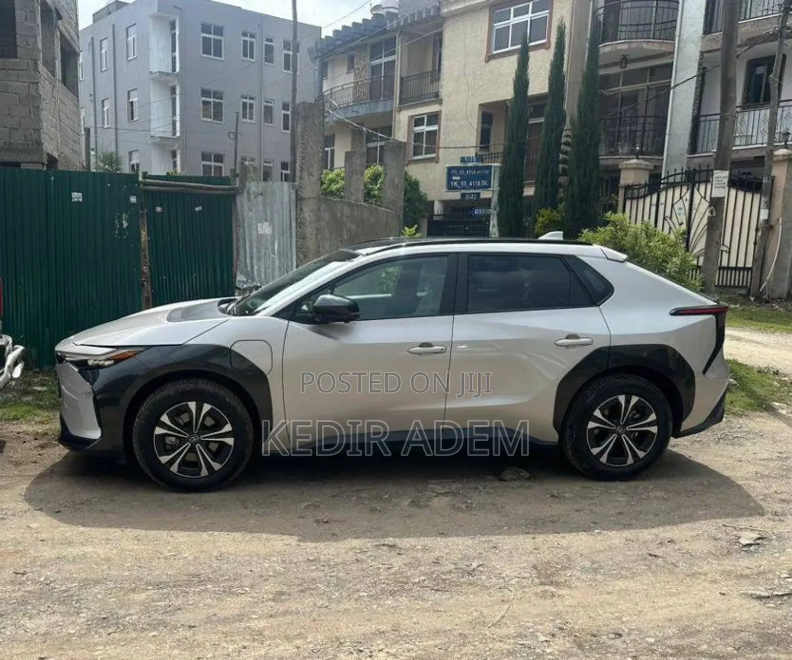 Toyota bZ4X 2023 Silver