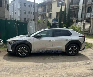 Toyota bZ4X 2023 Silver