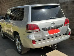 Toyota Land Cruiser 4.5 V8 DLX 2012 Silver