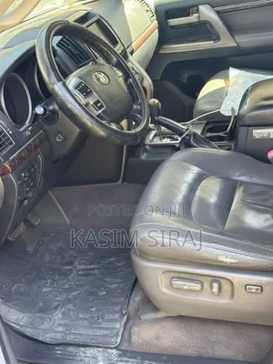 Toyota Land Cruiser 4.5 V8 DLX 2012 Silver