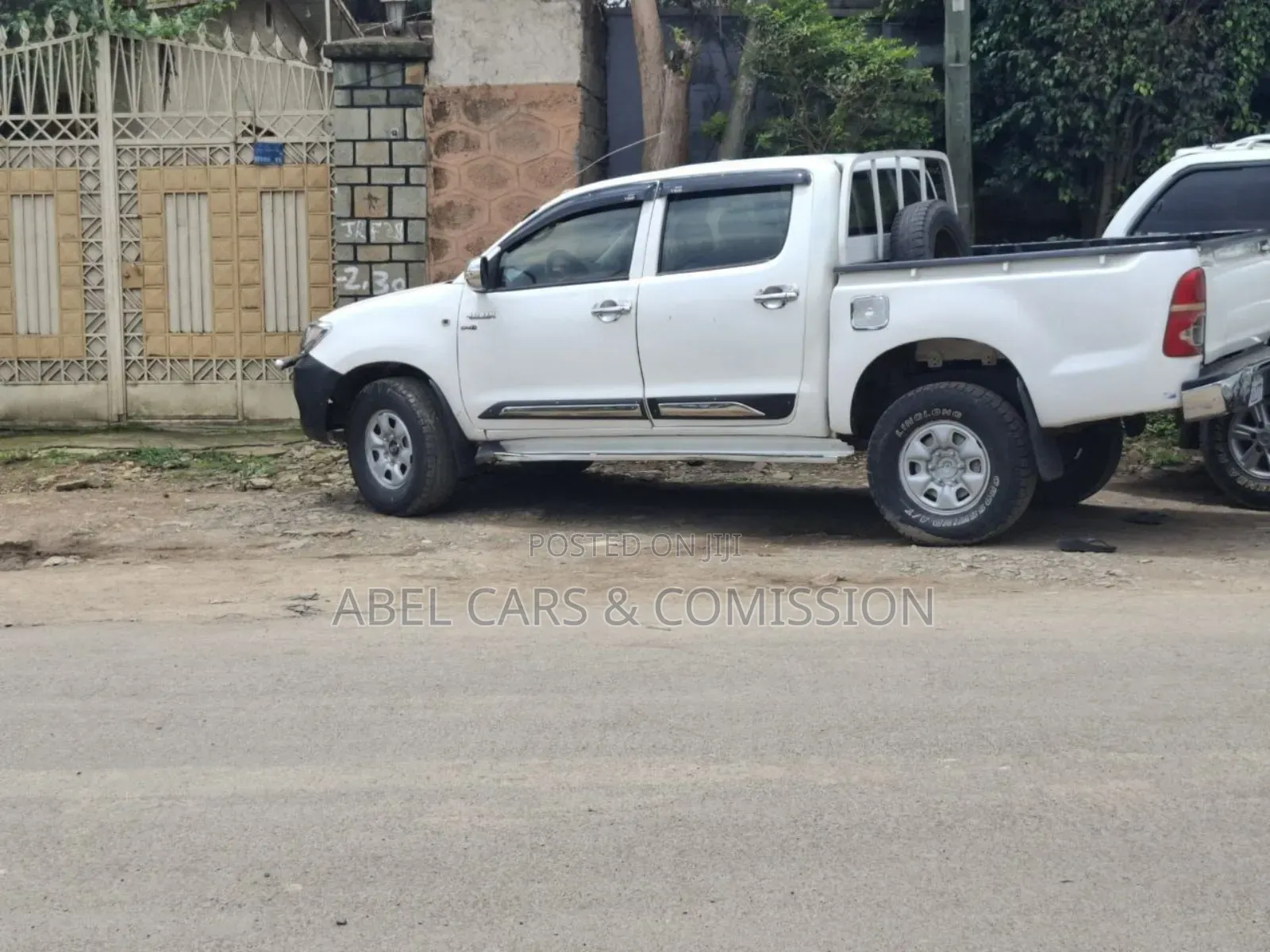 Toyota Hilux 2010 for Rent