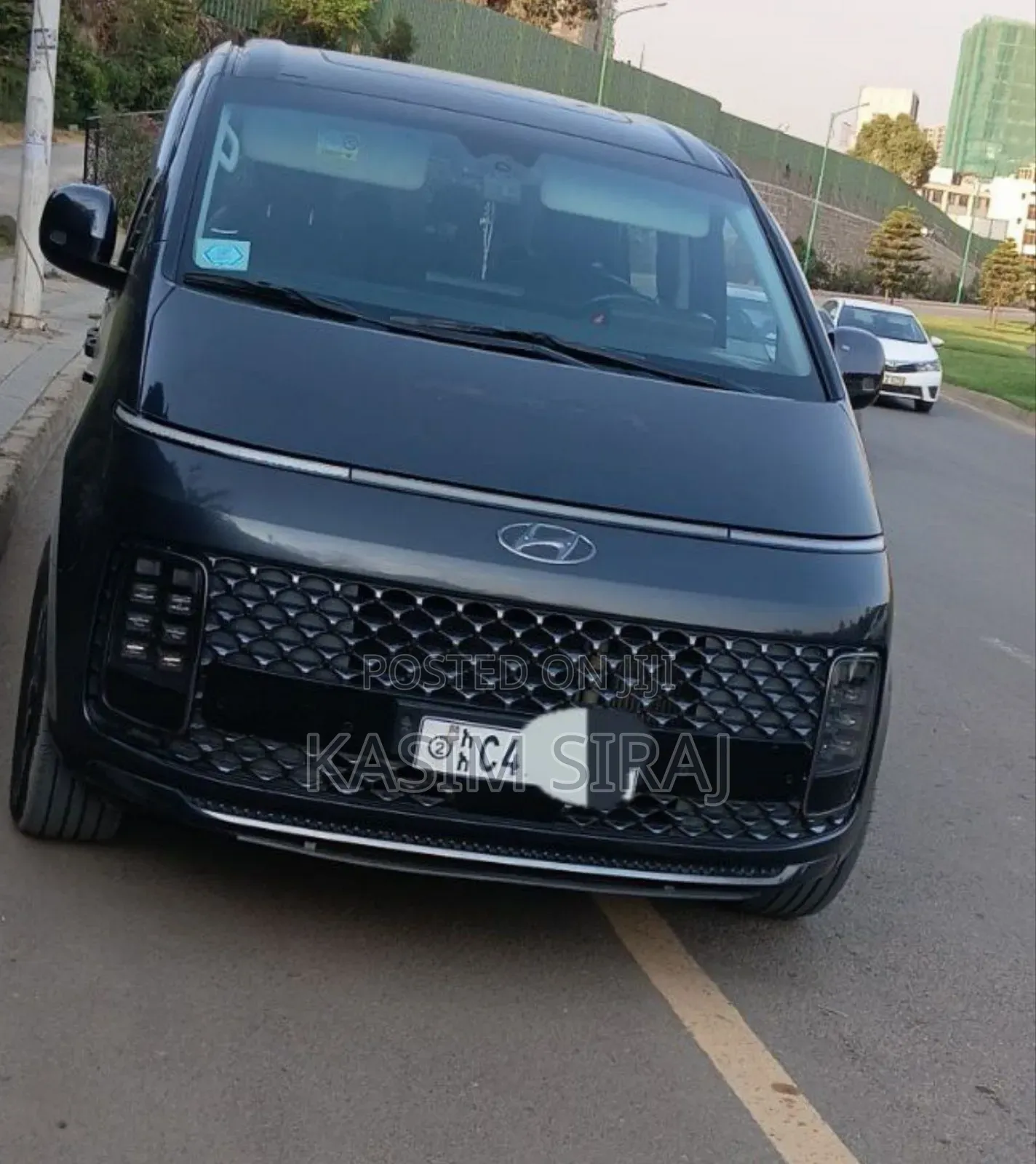 Hyundai Staria 2.2D AWD 2023 Black