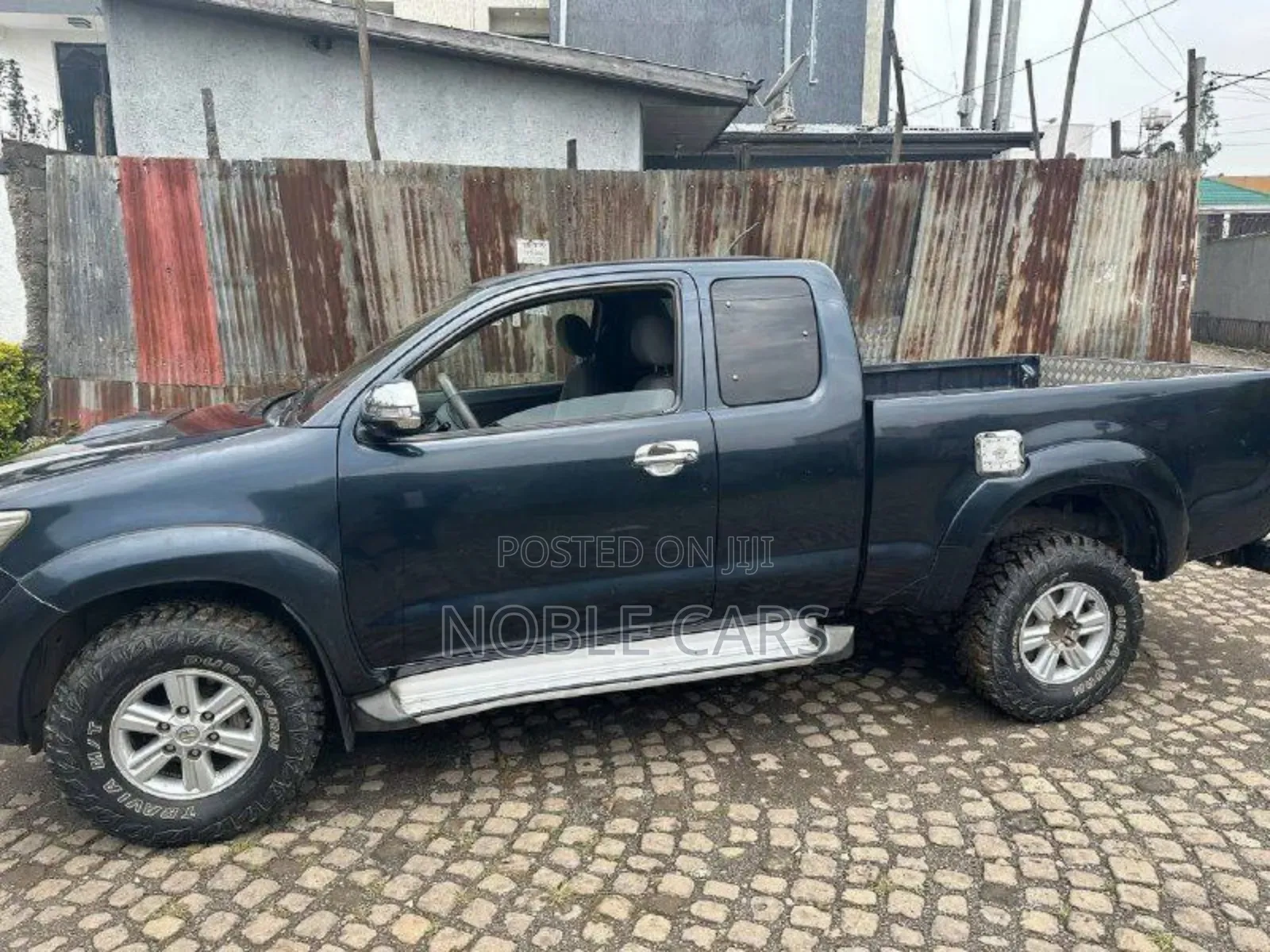 Toyota Hilux 2012 Matt Black