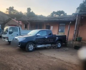 Toyota Hilux 2012 Matt Black