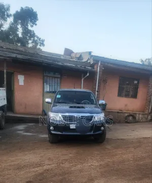 Toyota Hilux 2012 Matt Black
