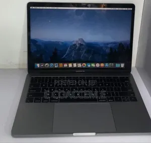 New Laptop Apple MacBook Pro 2017 8GB Intel Core I5 SSD 256GB