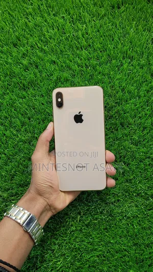 New Apple iPhone XS Max 64 GB Gold