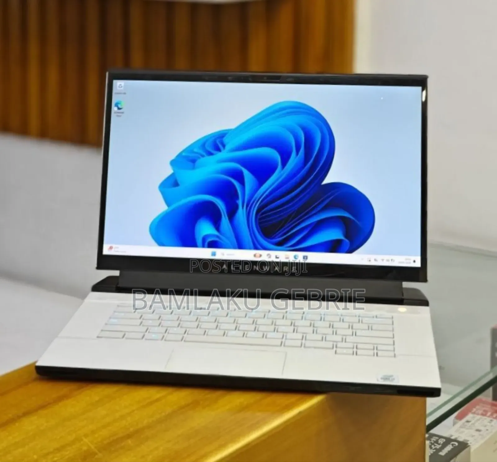 New Laptop Alienware Area-51m 16GB Intel Core I7 SSD 512GB