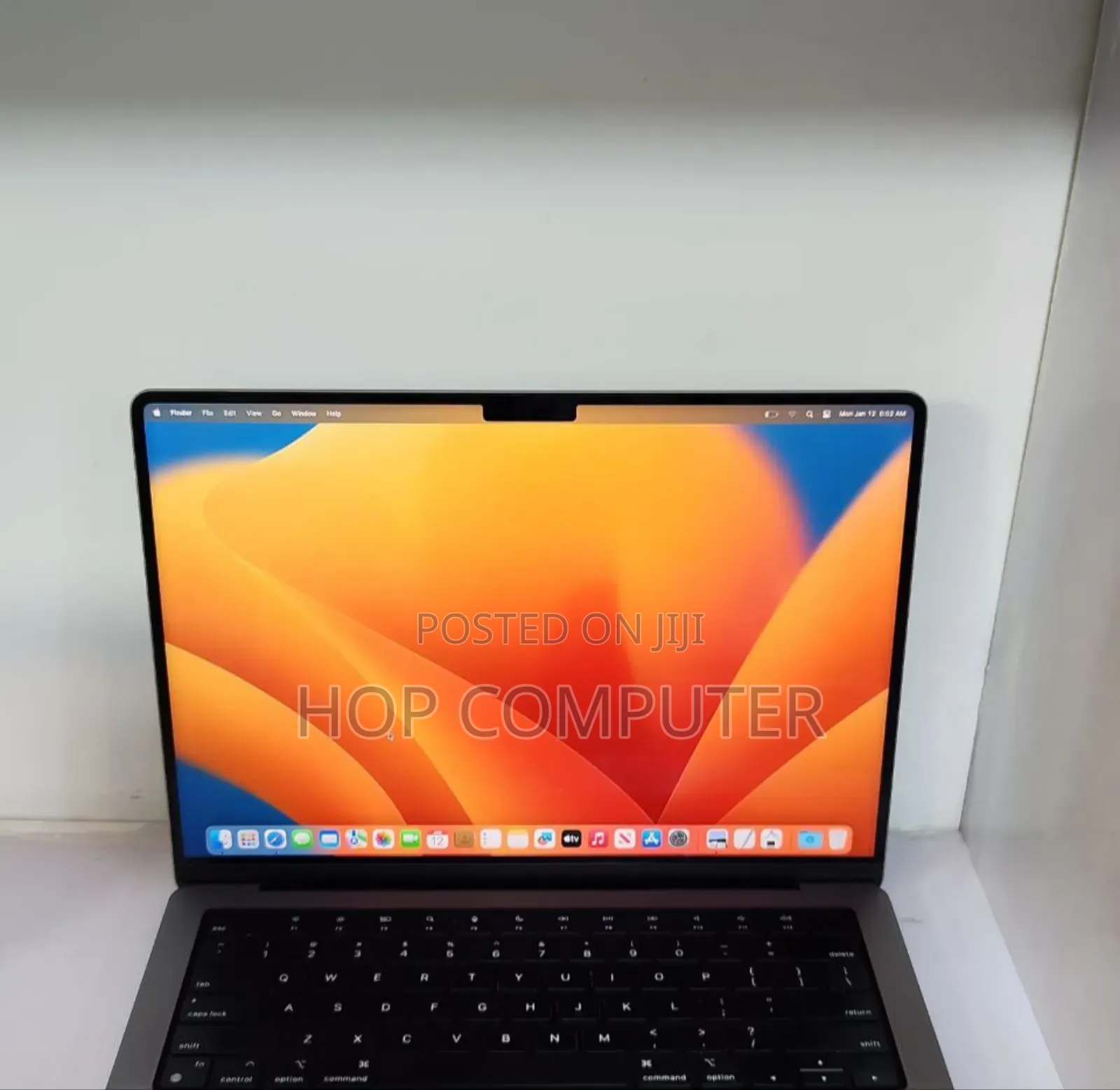 New Laptop Apple MacBook Pro M1 16GB Apple M1 Pro SSD 512GB