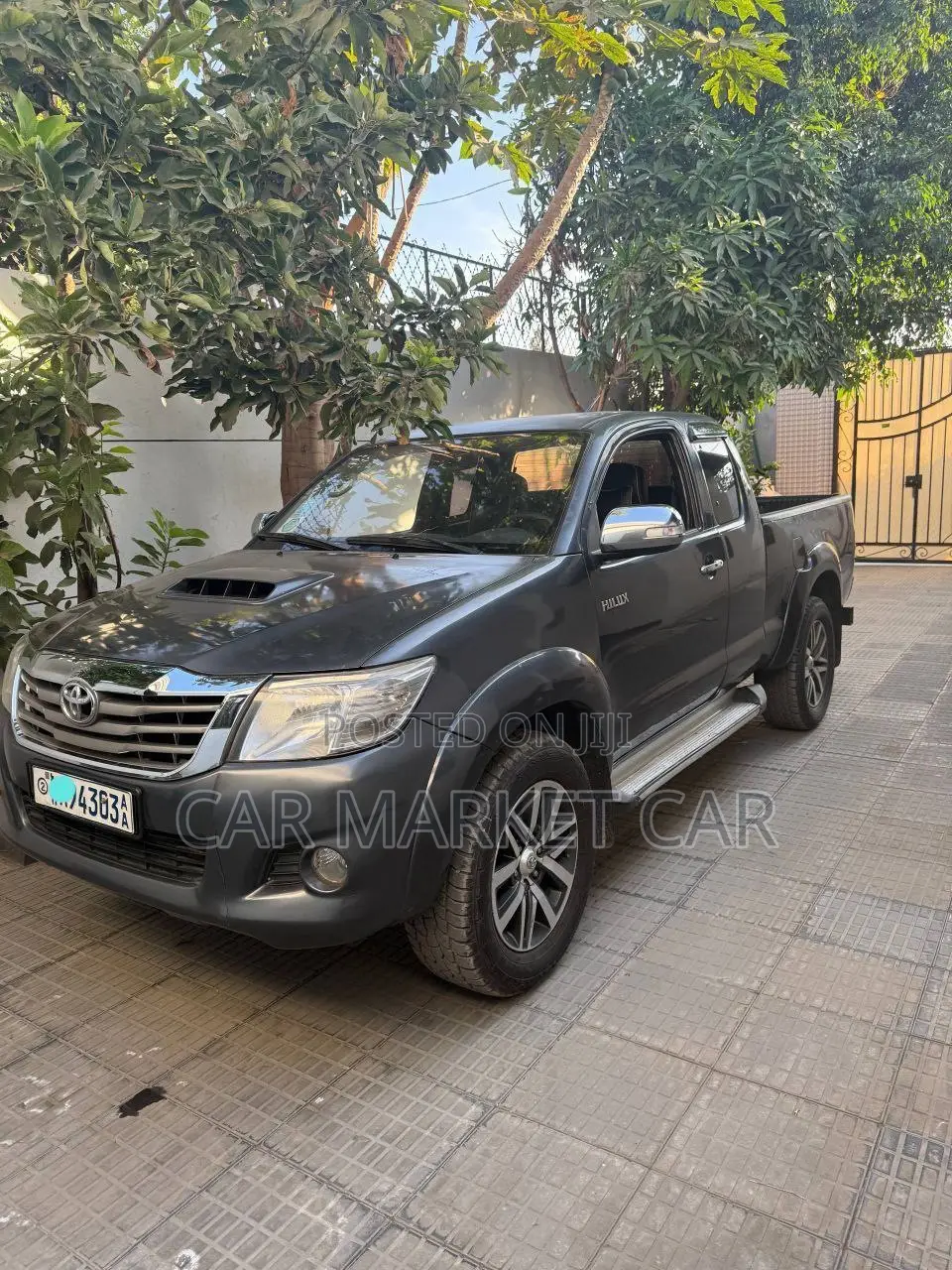 Toyota Hilux 3.0 D-4D 4x4 2015 Gray