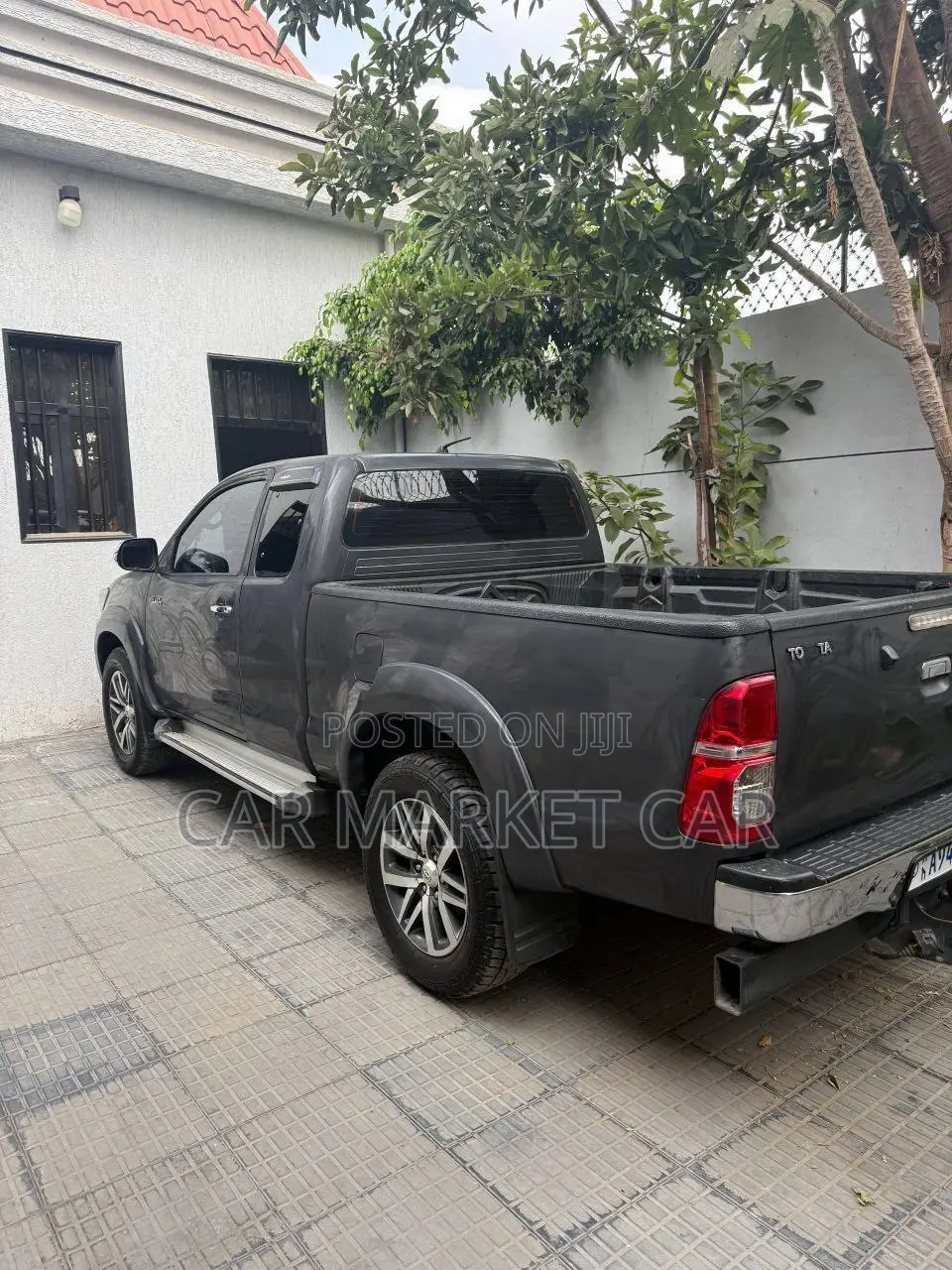 Toyota Hilux 3.0 D-4D 4x4 2015 Gray