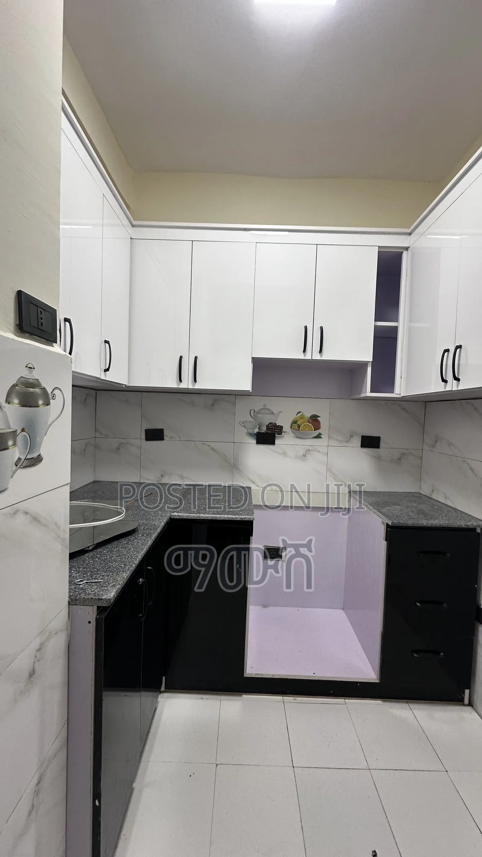 Furnished 2bdrm Condo in አያት 40/60 ኮንዶሚኒየም, Bole for sale