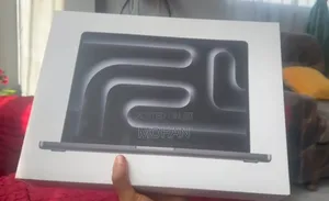 New Laptop Apple Macbook Pro 2025 M5 14-inch 16GB Apple M5 SSD 512GB