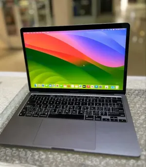 New Laptop Apple MacBook Pro M1 8GB Apple M1 Pro SSD 256GB