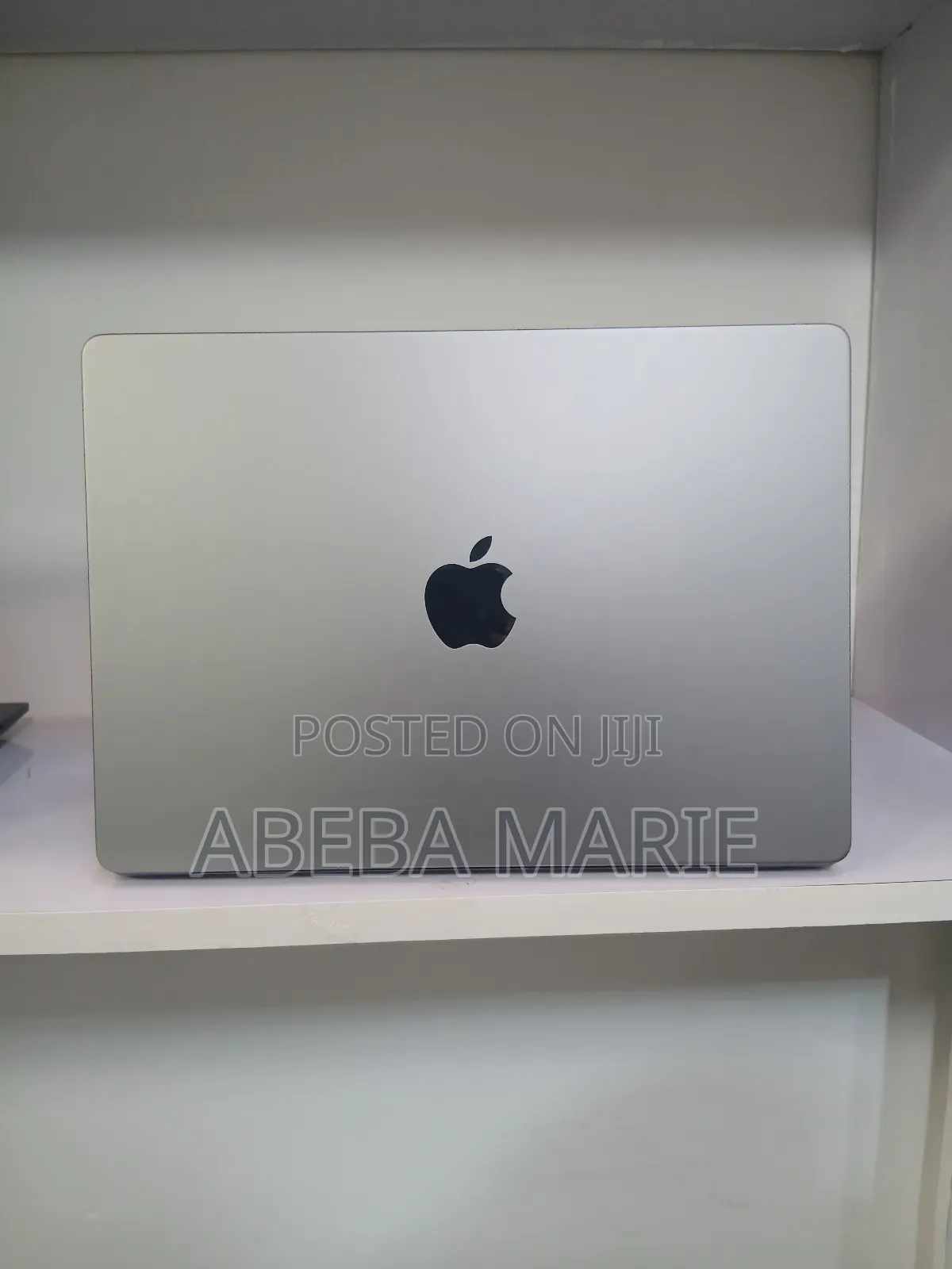 New Laptop Apple MacBook Pro M1 16GB Apple M1 Pro SSD 512GB