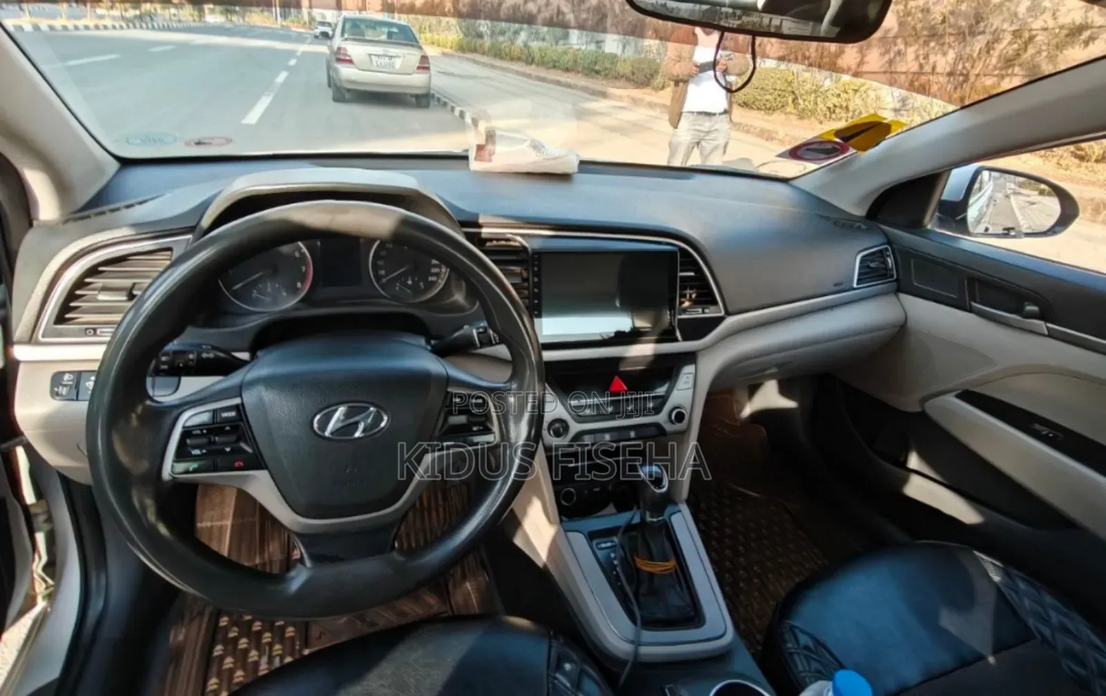 Hyundai Elantra 2016 Silver