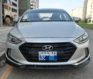 Hyundai Elantra 2016 Silver