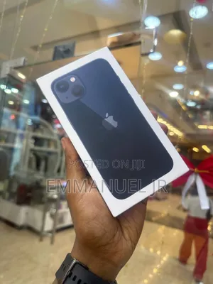 New Apple iPhone 13 128 GB Black