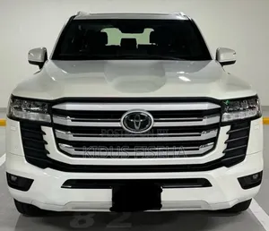 Toyota Land Cruiser 3.5 V6 2022 White