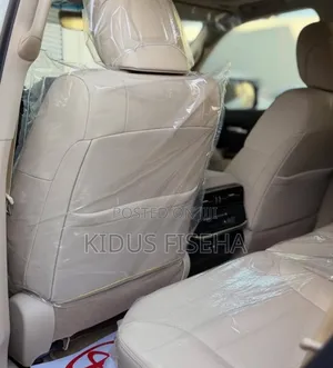 Toyota Land Cruiser 3.5 V6 2022 White