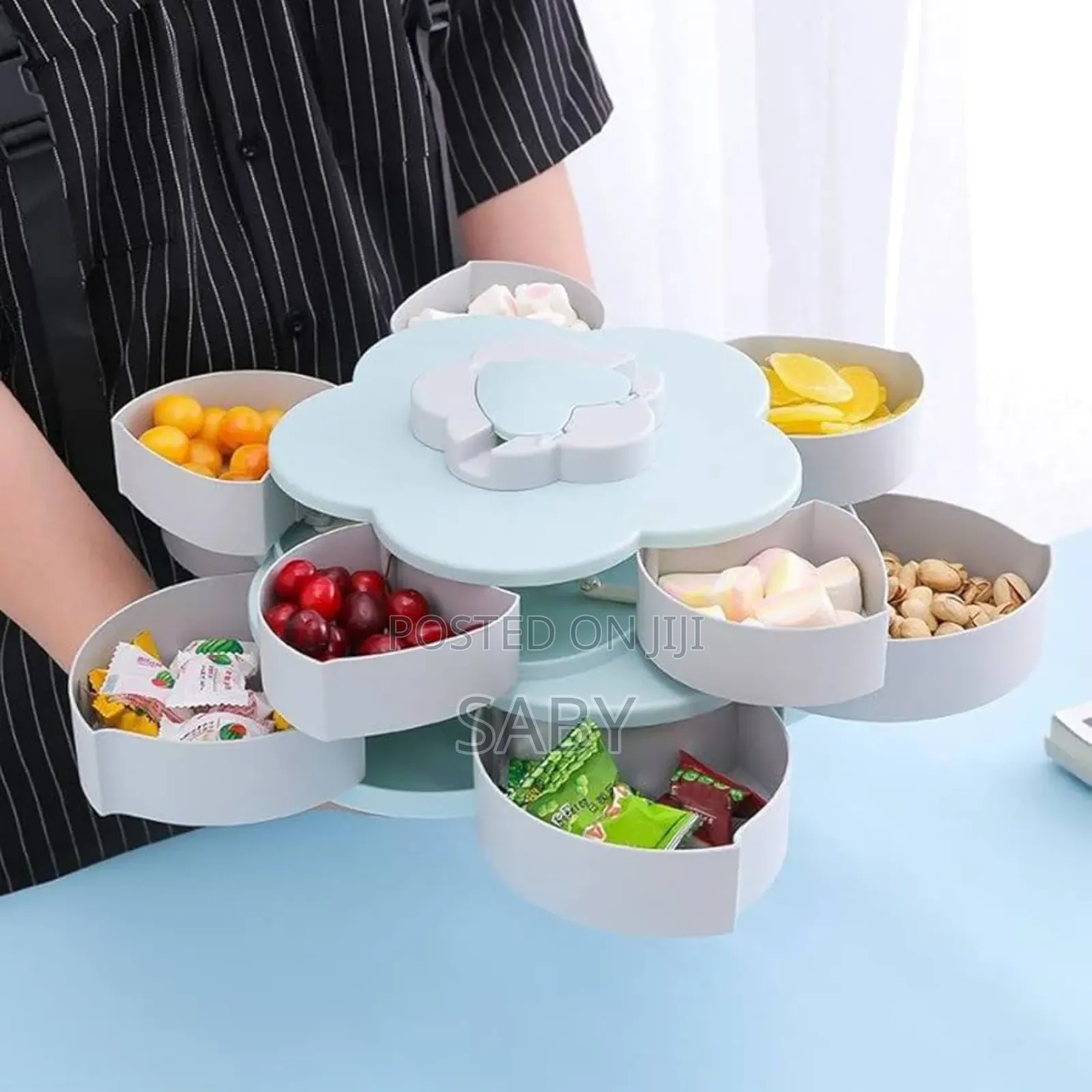 Rotating Snack Tray