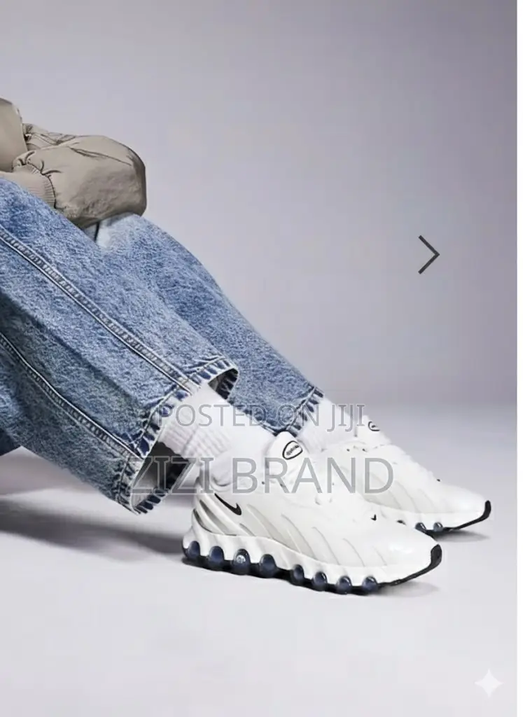 Nike Air Max Dn8 Men's Shoe